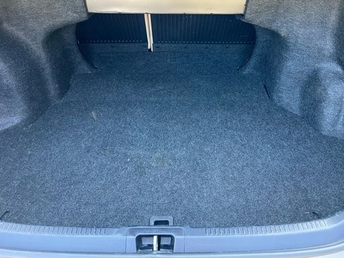 Used 2017 Toyota Camry LE image 17