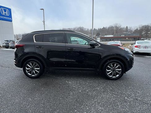 Used 2021 Kia Sportage S w/ S AWD Premium Package image 3