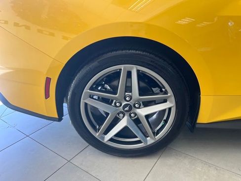 Used 2024 Ford Mustang Premium image 31