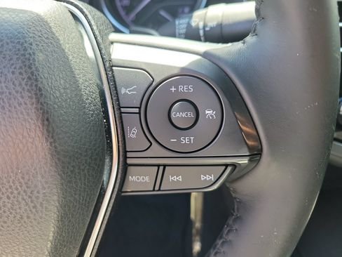 Used 2020 Toyota Camry SE FWD image 20