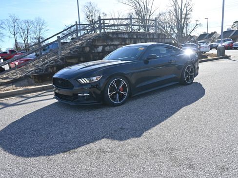 Used 2017 Ford Mustang Premium image 2