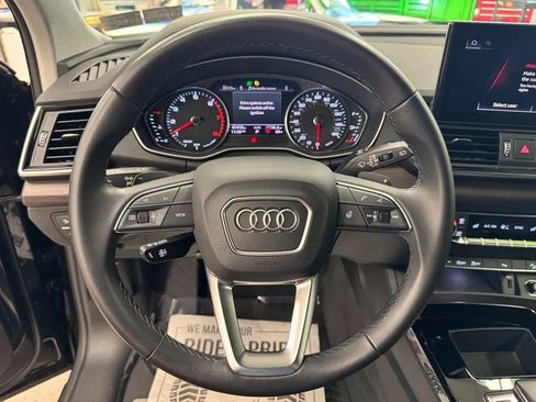 Used 2022 Audi Q5 2.0T Premium w/ Convenience Package AWD/4WD image 5