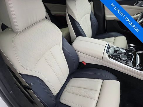 Used 2020 BMW X5 xDrive40i w/ M Sport Package AWD/4WD image 30