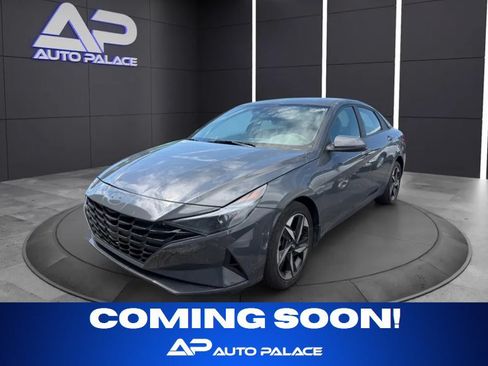 Used 2023 Hyundai Elantra SEL w/ Convenience Package FWD image 1