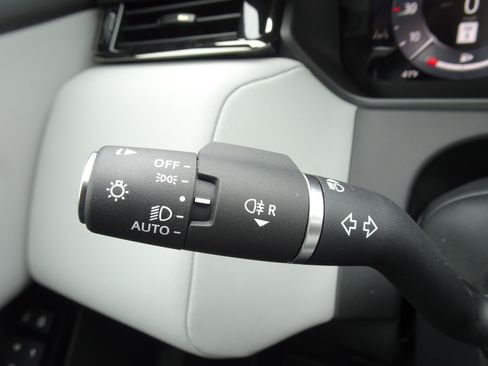 New 2026 Land Rover Range Rover Velar S image 28