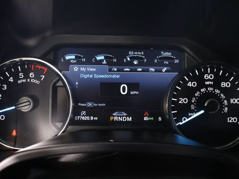 Used 2019 Ford F150 Platinum w/ Equipment Group 701A Luxury AWD/4WD image 4