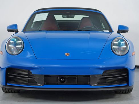 Used 2025 Porsche 911 Carrera image 7