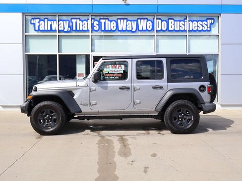 Used 2018 Jeep Wrangler Unlimited Sport AWD/4WD image 7