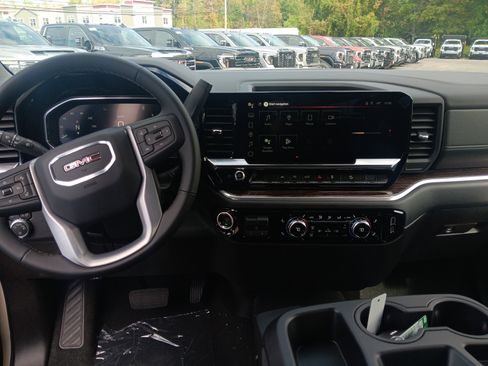 New 2026 GMC Sierra 1500 SLE w/ X31 Off-Road Package image 14