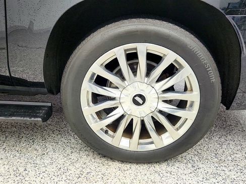 Used 2021 Cadillac Escalade ESV Premium Luxury w/ Driver Assist Tech Package image 9