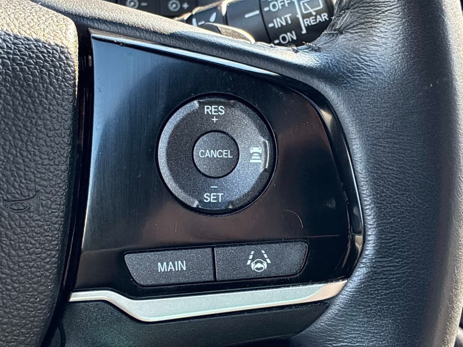 Used 2021 Honda Passport Touring image 32