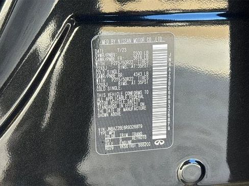 Certified 2024 INFINITI QX80 Sensory image 29