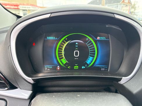 Used 2018 Chevrolet Volt LT image 14