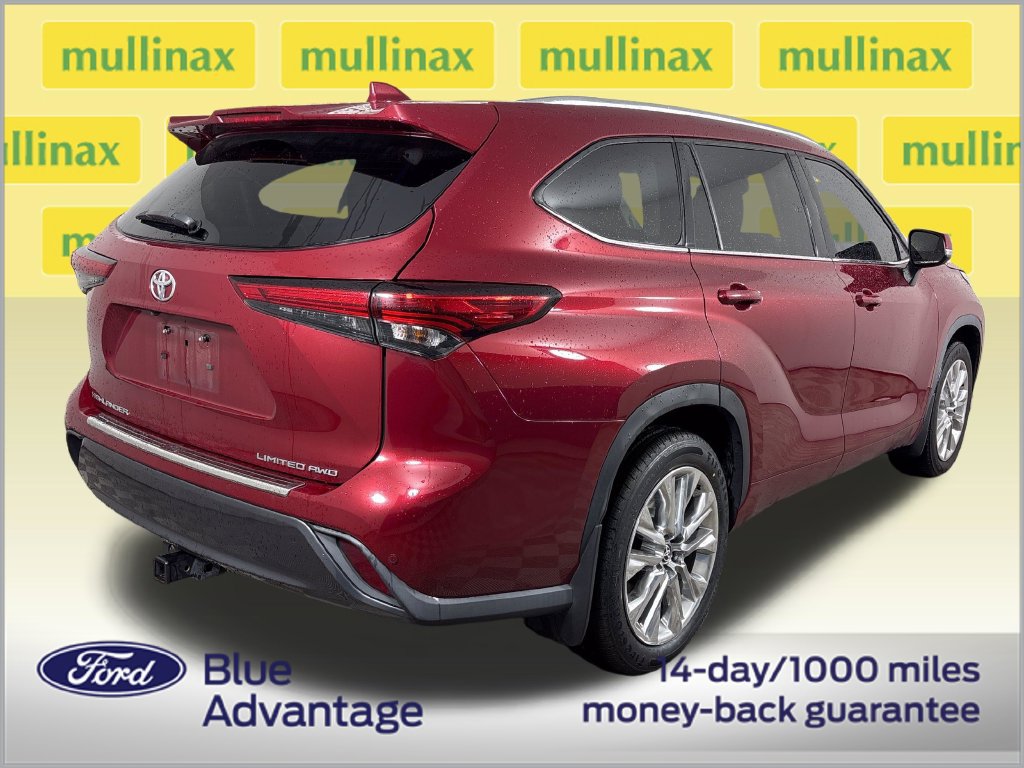 Used 2023 Toyota Highlander Limited AWD/4WD image 4