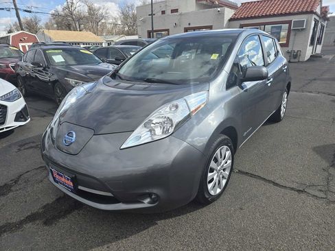 Used 2017 Nissan Leaf S image 13