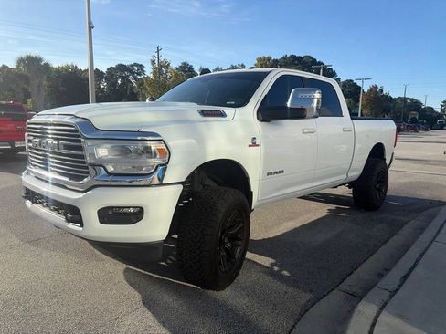 Used 2023 RAM 2500 Laramie AWD/4WD image 1