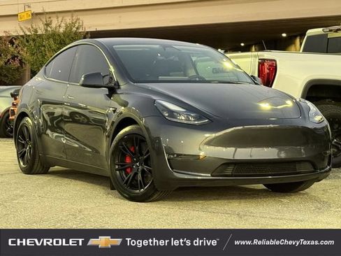 Used 2025 Tesla Model Y Performance AWD/4WD image 3