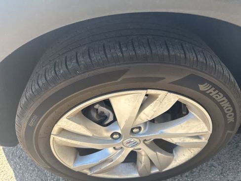 Used 2025 Buick Encore GX Preferred FWD image 2