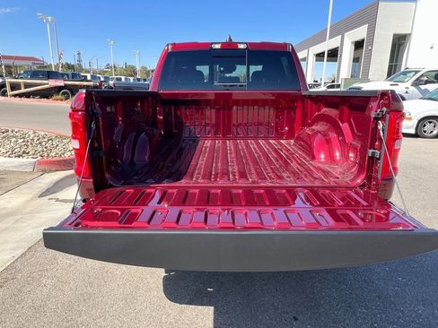 New 2026 RAM 1500 Big Horn AWD/4WD image 18