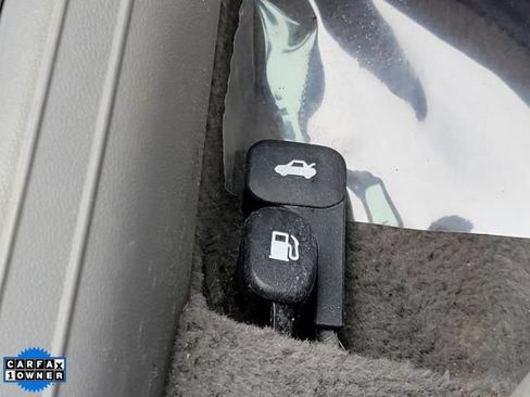 Used 2024 Hyundai Elantra SE FWD image 30