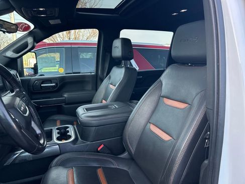 Used 2022 GMC Sierra 2500 AT4 w/ AT4 Premium Plus Package image 14