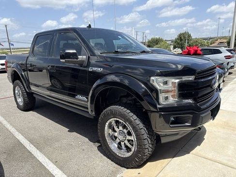 Used 2018 Ford F150 Lariat w/ Equipment Group 502A Luxury AWD/4WD image 2