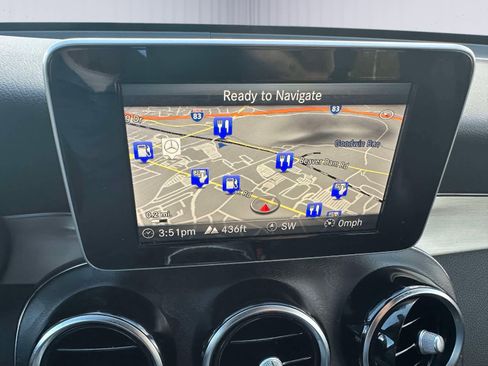 Used 2019 Mercedes-Benz GLC 300 4MATIC image 26