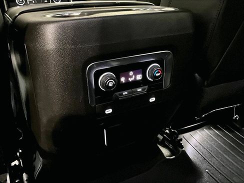 Used 2021 Chevrolet Tahoe LT image 35