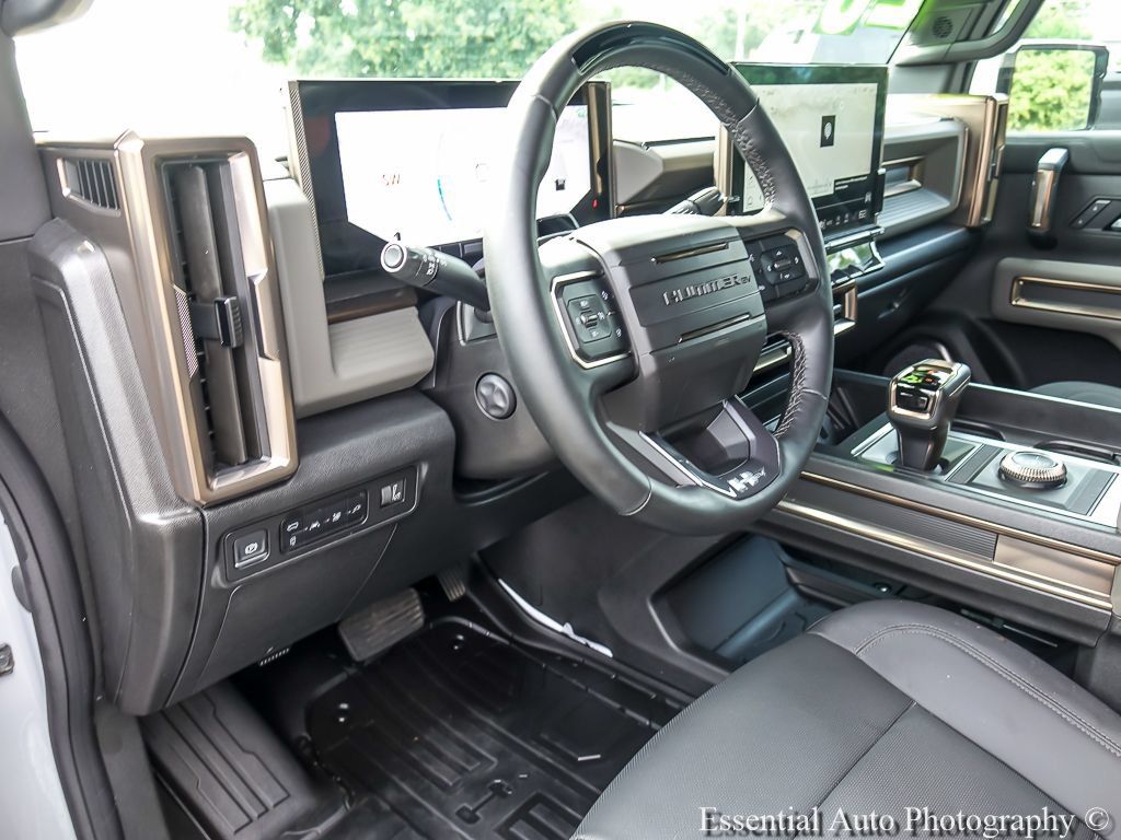 Used 2025 GMC Hummer EV 3X AWD/4WD image 13
