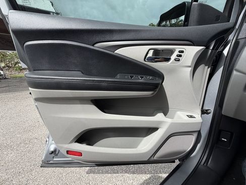 Used 2021 Honda Pilot EX-L image 21