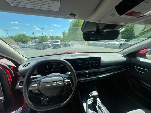 Used 2025 Kia K4 LXS FWD image 28