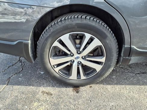 Used 2018 Subaru Outback 2.5i Limited image 39