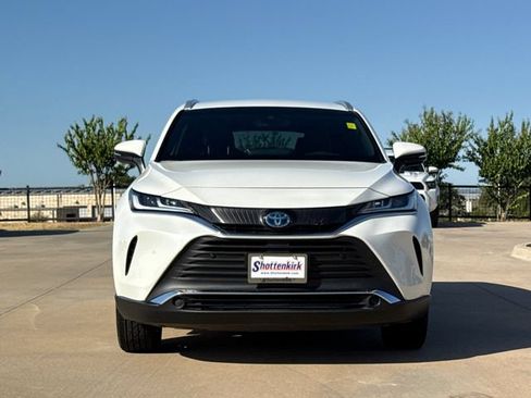 Used 2021 Toyota Venza XLE w/ Carpet Mat Package (TMS) AWD/4WD image 2