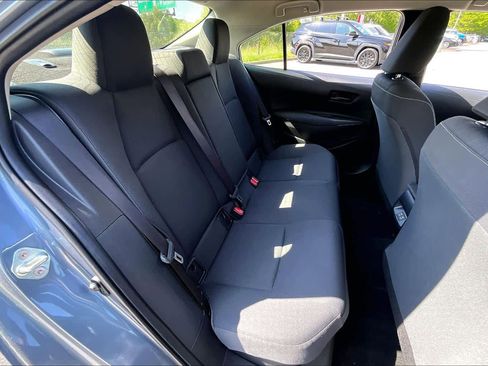 Used 2025 Toyota Corolla LE w/ LE Premium Package image 19