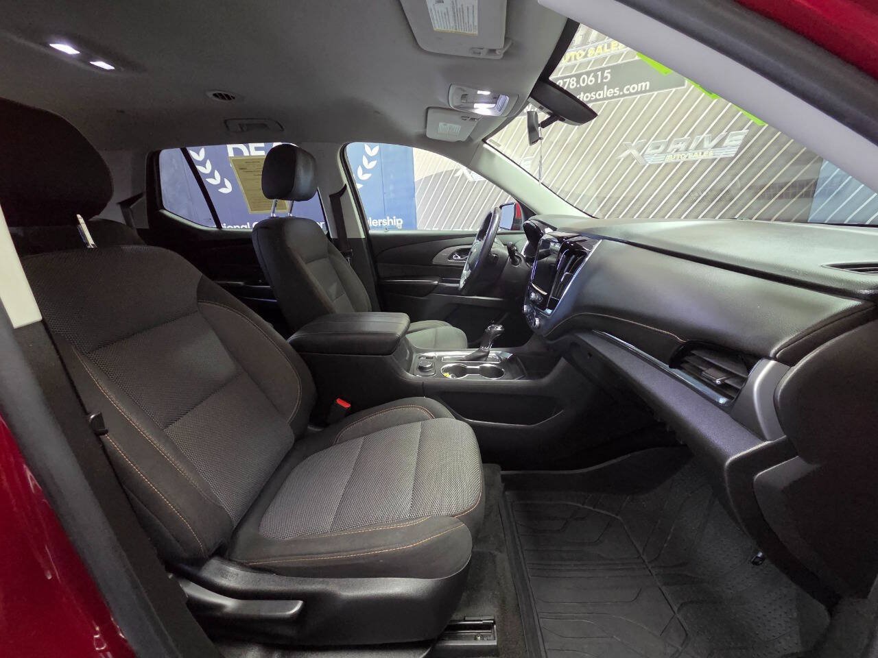 Used 2019 Chevrolet Traverse LT FWD image 26