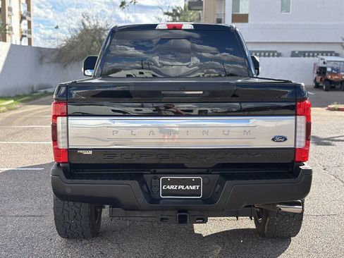 Used 2017 Ford F250 Platinum w/ Platinum Ultimate Package AWD/4WD image 7