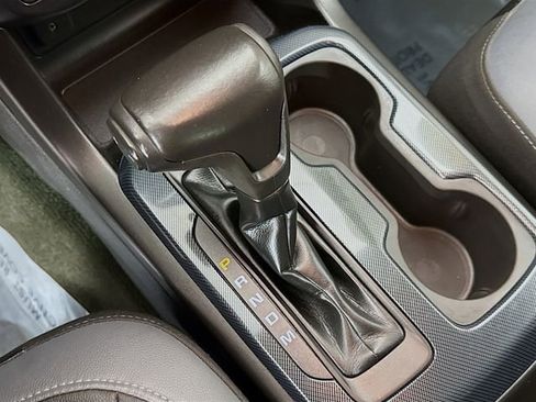 Used 2015 Chevrolet Colorado Z71 image 17