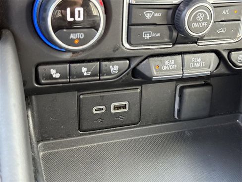 Used 2024 Chevrolet Tahoe Premier image 38