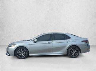 Certified 2022 Toyota Camry SE AWD/4WD video 4