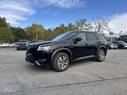 New 2025 Nissan Pathfinder SL