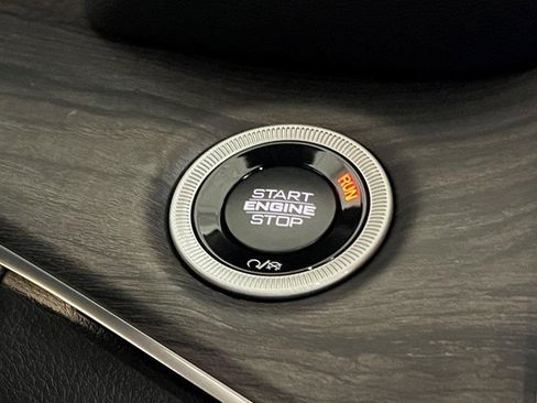 New 2025 Jeep Grand Cherokee L Limited w/ Luxury Tech Group II image 25