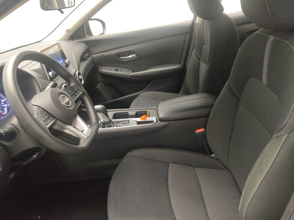 Used 2025 Nissan Sentra SV FWD image 17