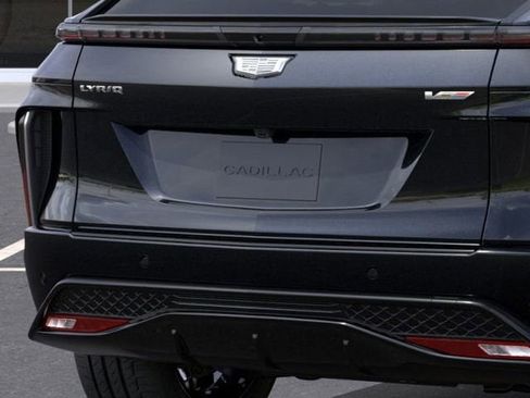 New 2026 Cadillac Lyriq V AWD/4WD image 14