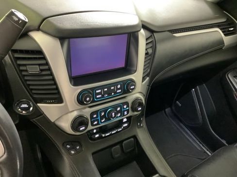 Used 2019 GMC Yukon XL SLT AWD/4WD image 18