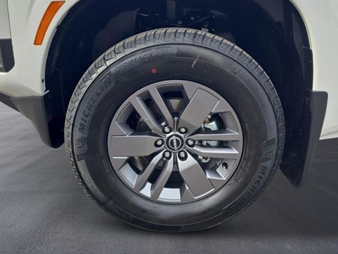 New 2026 Nissan Frontier SV w/ All-Weather Content Package AWD/4WD image 9