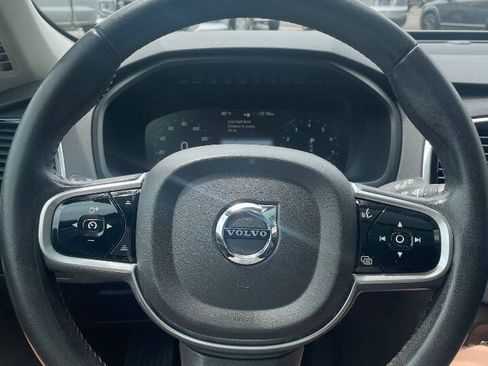 Used 2018 Volvo XC90 T6 Momentum w/ Momentum Plus Package AWD/4WD image 21