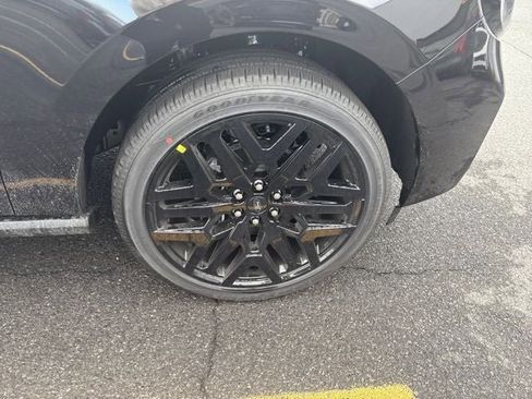 New 2026 Ford Expedition Max Platinum w/ Stealth Performance Package image 9