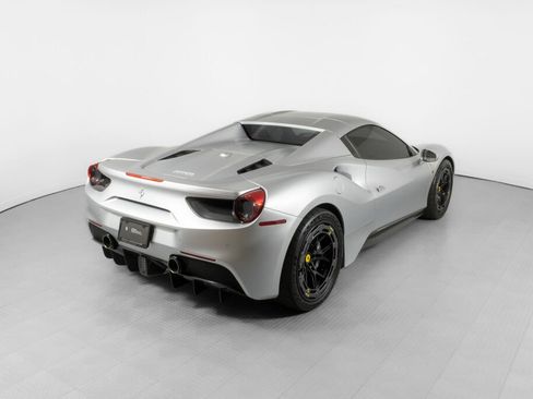Used 2018 Ferrari 488 Spider image 55