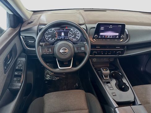 Used 2022 Nissan Rogue S image 17