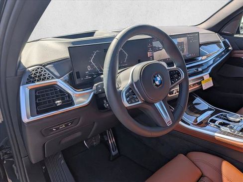 New 2026 BMW X5 xDrive40i w/ M Sport Package AWD/4WD image 3